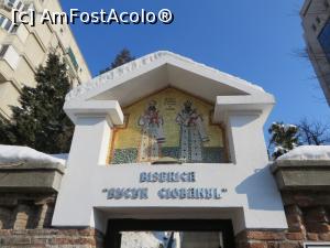 [P05] Biserica Bucur Ciobanul - icoana hramului (imagine din 2010).  » foto by tata123 🔱
 - 
<span class="allrVoted glyphicon glyphicon-heart hidden" id="av833022"></span>
<a class="m-l-10 hidden" id="sv833022" onclick="voting_Foto_DelVot(,833022,3729)" role="button">șterge vot <span class="glyphicon glyphicon-remove"></span></a>
<a id="v9833022" class=" c-red"  onclick="voting_Foto_SetVot(833022)" role="button"><span class="glyphicon glyphicon-heart-empty"></span> <b>LIKE</b> = Votează poza</a> <img class="hidden"  id="f833022W9" src="/imagini/loader.gif" border="0" /><span class="AjErrMes hidden" id="e833022ErM"></span>