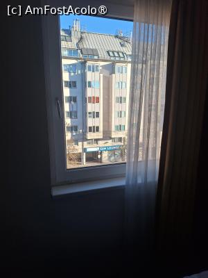 [P02] Singura fereatra , destul de ciudata , nu se putea deschide . » foto by nightwish
 - 
<span class="allrVoted glyphicon glyphicon-heart hidden" id="av1515315"></span>
<a class="m-l-10 hidden" id="sv1515315" onclick="voting_Foto_DelVot(,1515315,4474)" role="button">șterge vot <span class="glyphicon glyphicon-remove"></span></a>
<a id="v91515315" class=" c-red"  onclick="voting_Foto_SetVot(1515315)" role="button"><span class="glyphicon glyphicon-heart-empty"></span> <b>LIKE</b> = Votează poza</a> <img class="hidden"  id="f1515315W9" src="/imagini/loader.gif" border="0" /><span class="AjErrMes hidden" id="e1515315ErM"></span>