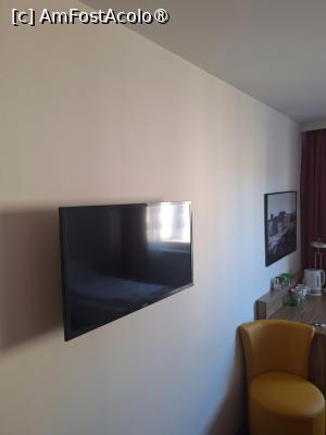 [P03] Televizorul » foto by nightwish
 - 
<span class="allrVoted glyphicon glyphicon-heart hidden" id="av1515316"></span>
<a class="m-l-10 hidden" id="sv1515316" onclick="voting_Foto_DelVot(,1515316,4474)" role="button">șterge vot <span class="glyphicon glyphicon-remove"></span></a>
<a id="v91515316" class=" c-red"  onclick="voting_Foto_SetVot(1515316)" role="button"><span class="glyphicon glyphicon-heart-empty"></span> <b>LIKE</b> = Votează poza</a> <img class="hidden"  id="f1515316W9" src="/imagini/loader.gif" border="0" /><span class="AjErrMes hidden" id="e1515316ErM"></span>