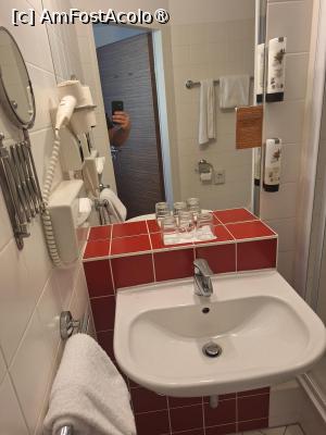 [P04] Baia camerei . » foto by nightwish
 - 
<span class="allrVoted glyphicon glyphicon-heart hidden" id="av1515317"></span>
<a class="m-l-10 hidden" id="sv1515317" onclick="voting_Foto_DelVot(,1515317,4474)" role="button">șterge vot <span class="glyphicon glyphicon-remove"></span></a>
<a id="v91515317" class=" c-red"  onclick="voting_Foto_SetVot(1515317)" role="button"><span class="glyphicon glyphicon-heart-empty"></span> <b>LIKE</b> = Votează poza</a> <img class="hidden"  id="f1515317W9" src="/imagini/loader.gif" border="0" /><span class="AjErrMes hidden" id="e1515317ErM"></span>