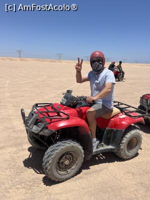 [P07] Safari pe ATV . Doamne, de ce eu ? De ce mie ? » foto by Yersinia Pestis
 - 
<span class="allrVoted glyphicon glyphicon-heart hidden" id="av1485690"></span>
<a class="m-l-10 hidden" id="sv1485690" onclick="voting_Foto_DelVot(,1485690,351)" role="button">șterge vot <span class="glyphicon glyphicon-remove"></span></a>
<a id="v91485690" class=" c-red"  onclick="voting_Foto_SetVot(1485690)" role="button"><span class="glyphicon glyphicon-heart-empty"></span> <b>LIKE</b> = Votează poza</a> <img class="hidden"  id="f1485690W9" src="/imagini/loader.gif" border="0" /><span class="AjErrMes hidden" id="e1485690ErM"></span>