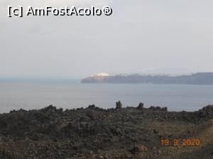 P18 [SEP-2020] Privind de pe Nea Kameni spre insula principală, Santorini