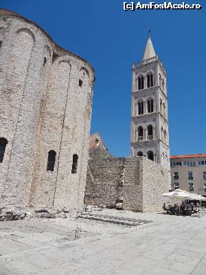 [P06] Zadar - complexul arhitectural al arhiepiscopiei este format din Biserica Sfânta Anastasia, catedrala şi Biserica Sfântul Petru » foto by Marian Preda
 - 
<span class="allrVoted glyphicon glyphicon-heart hidden" id="av600310"></span>
<a class="m-l-10 hidden" id="sv600310" onclick="voting_Foto_DelVot(,600310,399)" role="button">șterge vot <span class="glyphicon glyphicon-remove"></span></a>
<a id="v9600310" class=" c-red"  onclick="voting_Foto_SetVot(600310)" role="button"><span class="glyphicon glyphicon-heart-empty"></span> <b>LIKE</b> = Votează poza</a> <img class="hidden"  id="f600310W9" src="/imagini/loader.gif" border="0" /><span class="AjErrMes hidden" id="e600310ErM"></span>