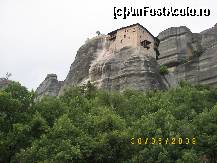 [P01] O frumoasa si interesanta manastire, prima pe care o intilnesti in complexul monahal de la Meteora. » foto by bose
 - 
<span class="allrVoted glyphicon glyphicon-heart hidden" id="av126050"></span>
<a class="m-l-10 hidden" id="sv126050" onclick="voting_Foto_DelVot(,126050,430)" role="button">șterge vot <span class="glyphicon glyphicon-remove"></span></a>
<a id="v9126050" class=" c-red"  onclick="voting_Foto_SetVot(126050)" role="button"><span class="glyphicon glyphicon-heart-empty"></span> <b>LIKE</b> = Votează poza</a> <img class="hidden"  id="f126050W9" src="/imagini/loader.gif" border="0" /><span class="AjErrMes hidden" id="e126050ErM"></span>