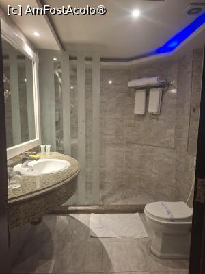 [P10] În baie. » foto by Rodel
 - 
<span class="allrVoted glyphicon glyphicon-heart hidden" id="av1547890"></span>
<a class="m-l-10 hidden" id="sv1547890" onclick="voting_Foto_DelVot(,1547890,454)" role="button">șterge vot <span class="glyphicon glyphicon-remove"></span></a>
<a id="v91547890" class=" c-red"  onclick="voting_Foto_SetVot(1547890)" role="button"><span class="glyphicon glyphicon-heart-empty"></span> <b>LIKE</b> = Votează poza</a> <img class="hidden"  id="f1547890W9" src="/imagini/loader.gif" border="0" /><span class="AjErrMes hidden" id="e1547890ErM"></span>