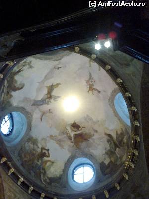 [P03] Cupola din Kapuzinerkirche » foto by lady_anca81
 - 
<span class="allrVoted glyphicon glyphicon-heart hidden" id="av595320"></span>
<a class="m-l-10 hidden" id="sv595320" onclick="voting_Foto_DelVot(,595320,461)" role="button">șterge vot <span class="glyphicon glyphicon-remove"></span></a>
<a id="v9595320" class=" c-red"  onclick="voting_Foto_SetVot(595320)" role="button"><span class="glyphicon glyphicon-heart-empty"></span> <b>LIKE</b> = Votează poza</a> <img class="hidden"  id="f595320W9" src="/imagini/loader.gif" border="0" /><span class="AjErrMes hidden" id="e595320ErM"></span>