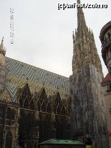 [P23] Aflat in inima orasului, Stephansdom este obiectivul emblematic al Vienei si cel mai frumos edificiu gotic al Austriei ce a fost fondat in 1147 » foto by mirelaviolet
 - 
<span class="allrVoted glyphicon glyphicon-heart hidden" id="av170080"></span>
<a class="m-l-10 hidden" id="sv170080" onclick="voting_Foto_DelVot(,170080,461)" role="button">șterge vot <span class="glyphicon glyphicon-remove"></span></a>
<a id="v9170080" class=" c-red"  onclick="voting_Foto_SetVot(170080)" role="button"><span class="glyphicon glyphicon-heart-empty"></span> <b>LIKE</b> = Votează poza</a> <img class="hidden"  id="f170080W9" src="/imagini/loader.gif" border="0" /><span class="AjErrMes hidden" id="e170080ErM"></span>