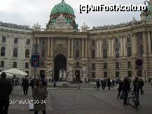 [P27] Poarta Sfantul Mihail a palatului Hofburg » foto by mirelaviolet
 - 
<span class="allrVoted glyphicon glyphicon-heart hidden" id="av170084"></span>
<a class="m-l-10 hidden" id="sv170084" onclick="voting_Foto_DelVot(,170084,461)" role="button">șterge vot <span class="glyphicon glyphicon-remove"></span></a>
<a id="v9170084" class=" c-red"  onclick="voting_Foto_SetVot(170084)" role="button"><span class="glyphicon glyphicon-heart-empty"></span> <b>LIKE</b> = Votează poza</a> <img class="hidden"  id="f170084W9" src="/imagini/loader.gif" border="0" /><span class="AjErrMes hidden" id="e170084ErM"></span>