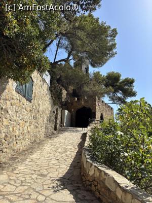 [P03] Intrarea în castel » foto by AZE
 - 
<span class="allrVoted glyphicon glyphicon-heart hidden" id="av1546770"></span>
<a class="m-l-10 hidden" id="sv1546770" onclick="voting_Foto_DelVot(,1546770,479)" role="button">șterge vot <span class="glyphicon glyphicon-remove"></span></a>
<a id="v91546770" class=" c-red"  onclick="voting_Foto_SetVot(1546770)" role="button"><span class="glyphicon glyphicon-heart-empty"></span> <b>LIKE</b> = Votează poza</a> <img class="hidden"  id="f1546770W9" src="/imagini/loader.gif" border="0" /><span class="AjErrMes hidden" id="e1546770ErM"></span>