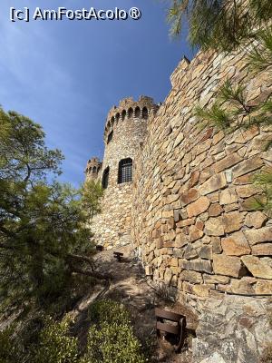 [P04] Zidurile castelului modern(construit în 1940) » foto by AZE
 - 
<span class="allrVoted glyphicon glyphicon-heart hidden" id="av1546771"></span>
<a class="m-l-10 hidden" id="sv1546771" onclick="voting_Foto_DelVot(,1546771,479)" role="button">șterge vot <span class="glyphicon glyphicon-remove"></span></a>
<a id="v91546771" class=" c-red"  onclick="voting_Foto_SetVot(1546771)" role="button"><span class="glyphicon glyphicon-heart-empty"></span> <b>LIKE</b> = Votează poza</a> <img class="hidden"  id="f1546771W9" src="/imagini/loader.gif" border="0" /><span class="AjErrMes hidden" id="e1546771ErM"></span>