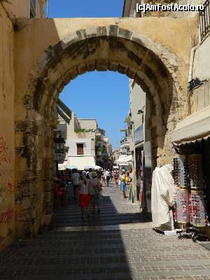 [P02] Porta Guora, Rethymno » foto by Maria V.
 - 
<span class="allrVoted glyphicon glyphicon-heart hidden" id="av659078"></span>
<a class="m-l-10 hidden" id="sv659078" onclick="voting_Foto_DelVot(,659078,481)" role="button">șterge vot <span class="glyphicon glyphicon-remove"></span></a>
<a id="v9659078" class=" c-red"  onclick="voting_Foto_SetVot(659078)" role="button"><span class="glyphicon glyphicon-heart-empty"></span> <b>LIKE</b> = Votează poza</a> <img class="hidden"  id="f659078W9" src="/imagini/loader.gif" border="0" /><span class="AjErrMes hidden" id="e659078ErM"></span>