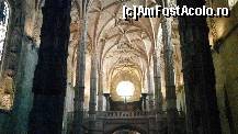 P18 [AUG-2013] Manastirea Jeronimus din Belem-patrimoniu Unesco- interior cu piloni specifici