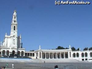 [P29] Basilica Maicii Domnului de la Fatima, flancată de colonade duble.  » foto by Carmen Ion
 - 
<span class="allrVoted glyphicon glyphicon-heart hidden" id="av613570"></span>
<a class="m-l-10 hidden" id="sv613570" onclick="voting_Foto_DelVot(,613570,516)" role="button">șterge vot <span class="glyphicon glyphicon-remove"></span></a>
<a id="v9613570" class=" c-red"  onclick="voting_Foto_SetVot(613570)" role="button"><span class="glyphicon glyphicon-heart-empty"></span> <b>LIKE</b> = Votează poza</a> <img class="hidden"  id="f613570W9" src="/imagini/loader.gif" border="0" /><span class="AjErrMes hidden" id="e613570ErM"></span>