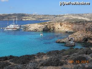 [P09] Plaje şi ţărmuri malteze - Laguna Albastră, vedere spre insula Gozo.  » foto by iulianic
 - 
<span class="allrVoted glyphicon glyphicon-heart hidden" id="av568658"></span>
<a class="m-l-10 hidden" id="sv568658" onclick="voting_Foto_DelVot(,568658,557)" role="button">șterge vot <span class="glyphicon glyphicon-remove"></span></a>
<a id="v9568658" class=" c-red"  onclick="voting_Foto_SetVot(568658)" role="button"><span class="glyphicon glyphicon-heart-empty"></span> <b>LIKE</b> = Votează poza</a> <img class="hidden"  id="f568658W9" src="/imagini/loader.gif" border="0" /><span class="AjErrMes hidden" id="e568658ErM"></span>