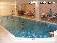 [P08] piscina interioara, plus jacuzzi in plan indepartat » foto by radu123
 - 
<span class="allrVoted glyphicon glyphicon-heart hidden" id="av70031"></span>
<a class="m-l-10 hidden" id="sv70031" onclick="voting_Foto_DelVot(,70031,560)" role="button">șterge vot <span class="glyphicon glyphicon-remove"></span></a>
<a id="v970031" class=" c-red"  onclick="voting_Foto_SetVot(70031)" role="button"><span class="glyphicon glyphicon-heart-empty"></span> <b>LIKE</b> = Votează poza</a> <img class="hidden"  id="f70031W9" src="/imagini/loader.gif" border="0" /><span class="AjErrMes hidden" id="e70031ErM"></span>