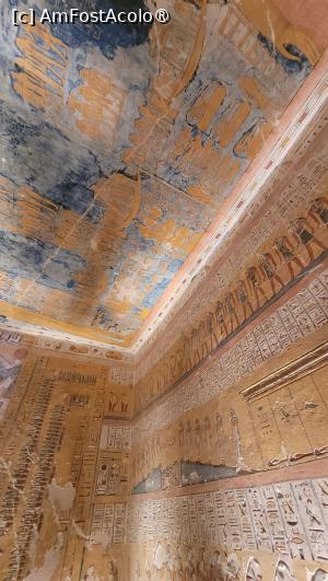 [P16] Mormintele din Valea Regilor,Luxor » foto by vlado2
 - 
<span class="allrVoted glyphicon glyphicon-heart hidden" id="av1522834"></span>
<a class="m-l-10 hidden" id="sv1522834" onclick="voting_Foto_DelVot(,1522834,566)" role="button">șterge vot <span class="glyphicon glyphicon-remove"></span></a>
<a id="v91522834" class=" c-red"  onclick="voting_Foto_SetVot(1522834)" role="button"><span class="glyphicon glyphicon-heart-empty"></span> <b>LIKE</b> = Votează poza</a> <img class="hidden"  id="f1522834W9" src="/imagini/loader.gif" border="0" /><span class="AjErrMes hidden" id="e1522834ErM"></span>