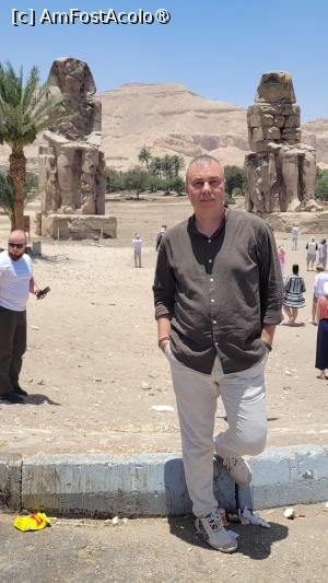 [P29] Coloșii lui Memnon, Luxor » foto by vlado2
 - 
<span class="allrVoted glyphicon glyphicon-heart hidden" id="av1522847"></span>
<a class="m-l-10 hidden" id="sv1522847" onclick="voting_Foto_DelVot(,1522847,566)" role="button">șterge vot <span class="glyphicon glyphicon-remove"></span></a>
<a id="v91522847" class=" c-red"  onclick="voting_Foto_SetVot(1522847)" role="button"><span class="glyphicon glyphicon-heart-empty"></span> <b>LIKE</b> = Votează poza</a> <img class="hidden"  id="f1522847W9" src="/imagini/loader.gif" border="0" /><span class="AjErrMes hidden" id="e1522847ErM"></span>
