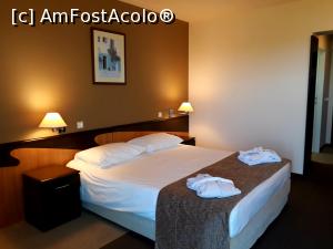 P03 [SEP-2020] Hotel Europa.Camera dubla cu pat matrimoniala,pregatita pentru oaspeti.