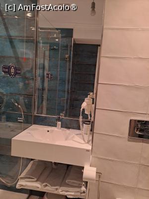 [P17] Hotel Caraiman Sinaia - camera 115 » foto by zlatna
 - 
<span class="allrVoted glyphicon glyphicon-heart hidden" id="av1519529"></span>
<a class="m-l-10 hidden" id="sv1519529" onclick="voting_Foto_DelVot(,1519529,761)" role="button">șterge vot <span class="glyphicon glyphicon-remove"></span></a>
<a id="v91519529" class=" c-red"  onclick="voting_Foto_SetVot(1519529)" role="button"><span class="glyphicon glyphicon-heart-empty"></span> <b>LIKE</b> = Votează poza</a> <img class="hidden"  id="f1519529W9" src="/imagini/loader.gif" border="0" /><span class="AjErrMes hidden" id="e1519529ErM"></span>