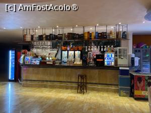 [P11] Hotel Majestic Mamaia - barul contra cost din lobby » foto by nicole33
 - 
<span class="allrVoted glyphicon glyphicon-heart hidden" id="av1511806"></span>
<a class="m-l-10 hidden" id="sv1511806" onclick="voting_Foto_DelVot(,1511806,782)" role="button">șterge vot <span class="glyphicon glyphicon-remove"></span></a>
<a id="v91511806" class=" c-red"  onclick="voting_Foto_SetVot(1511806)" role="button"><span class="glyphicon glyphicon-heart-empty"></span> <b>LIKE</b> = Votează poza</a> <img class="hidden"  id="f1511806W9" src="/imagini/loader.gif" border="0" /><span class="AjErrMes hidden" id="e1511806ErM"></span>