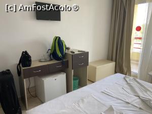 [P20] Hotel Majestic Mamaia - prin cameră » foto by nicole33
 - 
<span class="allrVoted glyphicon glyphicon-heart hidden" id="av1511815"></span>
<a class="m-l-10 hidden" id="sv1511815" onclick="voting_Foto_DelVot(,1511815,782)" role="button">șterge vot <span class="glyphicon glyphicon-remove"></span></a>
<a id="v91511815" class=" c-red"  onclick="voting_Foto_SetVot(1511815)" role="button"><span class="glyphicon glyphicon-heart-empty"></span> <b>LIKE</b> = Votează poza</a> <img class="hidden"  id="f1511815W9" src="/imagini/loader.gif" border="0" /><span class="AjErrMes hidden" id="e1511815ErM"></span>