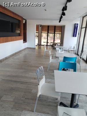 [P20] Parter zona bar » foto by Teodor17
 - 
<span class="allrVoted glyphicon glyphicon-heart hidden" id="av1545894"></span>
<a class="m-l-10 hidden" id="sv1545894" onclick="voting_Foto_DelVot(,1545894,787)" role="button">șterge vot <span class="glyphicon glyphicon-remove"></span></a>
<a id="v91545894" class=" c-red"  onclick="voting_Foto_SetVot(1545894)" role="button"><span class="glyphicon glyphicon-heart-empty"></span> <b>LIKE</b> = Votează poza</a> <img class="hidden"  id="f1545894W9" src="/imagini/loader.gif" border="0" /><span class="AjErrMes hidden" id="e1545894ErM"></span>