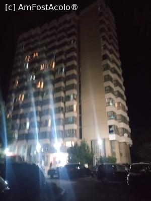 [P17] Hotel Banat seara » foto by Teodor17
 - 
<span class="allrVoted glyphicon glyphicon-heart hidden" id="av1540194"></span>
<a class="m-l-10 hidden" id="sv1540194" onclick="voting_Foto_DelVot(,1540194,817)" role="button">șterge vot <span class="glyphicon glyphicon-remove"></span></a>
<a id="v91540194" class=" c-red"  onclick="voting_Foto_SetVot(1540194)" role="button"><span class="glyphicon glyphicon-heart-empty"></span> <b>LIKE</b> = Votează poza</a> <img class="hidden"  id="f1540194W9" src="/imagini/loader.gif" border="0" /><span class="AjErrMes hidden" id="e1540194ErM"></span>