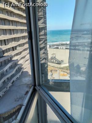 [P27] Vederea la mare din sufragerie este opturata de un bloc de 20 de etaje » foto by Teodor17
 - 
<span class="allrVoted glyphicon glyphicon-heart hidden" id="av1540204"></span>
<a class="m-l-10 hidden" id="sv1540204" onclick="voting_Foto_DelVot(,1540204,817)" role="button">șterge vot <span class="glyphicon glyphicon-remove"></span></a>
<a id="v91540204" class=" c-red"  onclick="voting_Foto_SetVot(1540204)" role="button"><span class="glyphicon glyphicon-heart-empty"></span> <b>LIKE</b> = Votează poza</a> <img class="hidden"  id="f1540204W9" src="/imagini/loader.gif" border="0" /><span class="AjErrMes hidden" id="e1540204ErM"></span>