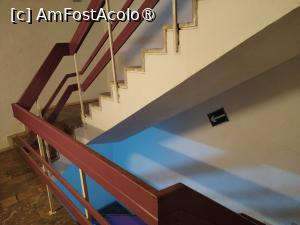 [P35] Casa scarilor la etaj » foto by Teodor17
 - 
<span class="allrVoted glyphicon glyphicon-heart hidden" id="av1540212"></span>
<a class="m-l-10 hidden" id="sv1540212" onclick="voting_Foto_DelVot(,1540212,817)" role="button">șterge vot <span class="glyphicon glyphicon-remove"></span></a>
<a id="v91540212" class=" c-red"  onclick="voting_Foto_SetVot(1540212)" role="button"><span class="glyphicon glyphicon-heart-empty"></span> <b>LIKE</b> = Votează poza</a> <img class="hidden"  id="f1540212W9" src="/imagini/loader.gif" border="0" /><span class="AjErrMes hidden" id="e1540212ErM"></span>