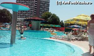 [P12] Hotel Sirena Saturn - piscina Balada » foto by krisztike
 - 
<span class="allrVoted glyphicon glyphicon-heart hidden" id="av528653"></span>
<a class="m-l-10 hidden" id="sv528653" onclick="voting_Foto_DelVot(,528653,853)" role="button">șterge vot <span class="glyphicon glyphicon-remove"></span></a>
<a id="v9528653" class=" c-red"  onclick="voting_Foto_SetVot(528653)" role="button"><span class="glyphicon glyphicon-heart-empty"></span> <b>LIKE</b> = Votează poza</a> <img class="hidden"  id="f528653W9" src="/imagini/loader.gif" border="0" /><span class="AjErrMes hidden" id="e528653ErM"></span>