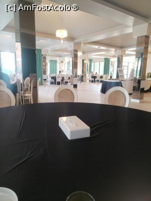 [P11] Restaurantul arata ca Atena poate avea si zile bune 'candva' » foto by Teodor17
 - 
<span class="allrVoted glyphicon glyphicon-heart hidden" id="av1499073"></span>
<a class="m-l-10 hidden" id="sv1499073" onclick="voting_Foto_DelVot(,1499073,855)" role="button">șterge vot <span class="glyphicon glyphicon-remove"></span></a>
<a id="v91499073" class=" c-red"  onclick="voting_Foto_SetVot(1499073)" role="button"><span class="glyphicon glyphicon-heart-empty"></span> <b>LIKE</b> = Votează poza</a> <img class="hidden"  id="f1499073W9" src="/imagini/loader.gif" border="0" /><span class="AjErrMes hidden" id="e1499073ErM"></span>