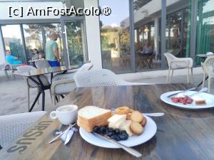 [P15] Singura zi in care am stat pe terasa la micul dejun deoarece nu batea vantul sa aduca praf » foto by Teodor17
 - 
<span class="allrVoted glyphicon glyphicon-heart hidden" id="av1499077"></span>
<a class="m-l-10 hidden" id="sv1499077" onclick="voting_Foto_DelVot(,1499077,855)" role="button">șterge vot <span class="glyphicon glyphicon-remove"></span></a>
<a id="v91499077" class=" c-red"  onclick="voting_Foto_SetVot(1499077)" role="button"><span class="glyphicon glyphicon-heart-empty"></span> <b>LIKE</b> = Votează poza</a> <img class="hidden"  id="f1499077W9" src="/imagini/loader.gif" border="0" /><span class="AjErrMes hidden" id="e1499077ErM"></span>