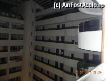 [P16] interiorul hotelului cu culoarele de acces iar luminile albastre sunt mici ecrane de 3'' pe care este afisat nr. camerei, intrarea pe baza de cartela » foto by roloback
 - 
<span class="allrVoted glyphicon glyphicon-heart hidden" id="av243177"></span>
<a class="m-l-10 hidden" id="sv243177" onclick="voting_Foto_DelVot(,243177,960)" role="button">șterge vot <span class="glyphicon glyphicon-remove"></span></a>
<a id="v9243177" class=" c-red"  onclick="voting_Foto_SetVot(243177)" role="button"><span class="glyphicon glyphicon-heart-empty"></span> <b>LIKE</b> = Votează poza</a> <img class="hidden"  id="f243177W9" src="/imagini/loader.gif" border="0" /><span class="AjErrMes hidden" id="e243177ErM"></span>