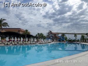 [P21] Piscina principlă cu o parte a zonei de tobogane » foto by Alina53
 - 
<span class="allrVoted glyphicon glyphicon-heart hidden" id="av858881"></span>
<a class="m-l-10 hidden" id="sv858881" onclick="voting_Foto_DelVot(,858881,99)" role="button">șterge vot <span class="glyphicon glyphicon-remove"></span></a>
<a id="v9858881" class=" c-red"  onclick="voting_Foto_SetVot(858881)" role="button"><span class="glyphicon glyphicon-heart-empty"></span> <b>LIKE</b> = Votează poza</a> <img class="hidden"  id="f858881W9" src="/imagini/loader.gif" border="0" /><span class="AjErrMes hidden" id="e858881ErM"></span>