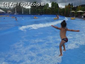 [P21] Piscina cu valuri - Aquapark-ul din Corfu » foto by icristis
 - 
<span class="allrVoted glyphicon glyphicon-heart hidden" id="av712408"></span>
<a class="m-l-10 hidden" id="sv712408" onclick="voting_Foto_DelVot(,712408,993)" role="button">șterge vot <span class="glyphicon glyphicon-remove"></span></a>
<a id="v9712408" class=" c-red"  onclick="voting_Foto_SetVot(712408)" role="button"><span class="glyphicon glyphicon-heart-empty"></span> <b>LIKE</b> = Votează poza</a> <img class="hidden"  id="f712408W9" src="/imagini/loader.gif" border="0" /><span class="AjErrMes hidden" id="e712408ErM"></span>