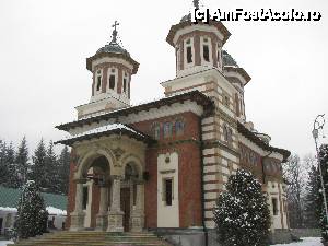 [P13] Manastirea Sinaia » foto by bullterier
 - 
<span class="allrVoted glyphicon glyphicon-heart hidden" id="av409774"></span>
<a class="m-l-10 hidden" id="sv409774" onclick="voting_Foto_DelVot(,409774,1004)" role="button">șterge vot <span class="glyphicon glyphicon-remove"></span></a>
<a id="v9409774" class=" c-red"  onclick="voting_Foto_SetVot(409774)" role="button"><span class="glyphicon glyphicon-heart-empty"></span> <b>LIKE</b> = Votează poza</a> <img class="hidden"  id="f409774W9" src="/imagini/loader.gif" border="0" /><span class="AjErrMes hidden" id="e409774ErM"></span>