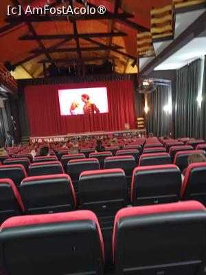 [P02] sala de teatru » foto by sonobel_ms3
 - 
<span class="allrVoted glyphicon glyphicon-heart hidden" id="av1493898"></span>
<a class="m-l-10 hidden" id="sv1493898" onclick="voting_Foto_DelVot(,1493898,1079)" role="button">șterge vot <span class="glyphicon glyphicon-remove"></span></a>
<a id="v91493898" class=" c-red"  onclick="voting_Foto_SetVot(1493898)" role="button"><span class="glyphicon glyphicon-heart-empty"></span> <b>LIKE</b> = Votează poza</a> <img class="hidden"  id="f1493898W9" src="/imagini/loader.gif" border="0" /><span class="AjErrMes hidden" id="e1493898ErM"></span>