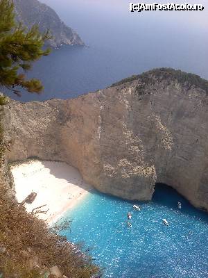 [P428] Plaja Navagio vazuta de sus » foto by mihaela9
 - 
<span class="allrVoted glyphicon glyphicon-heart hidden" id="av340865"></span>
<a class="m-l-10 hidden" id="sv340865" onclick="voting_Foto_DelVot(,340865,1097)" role="button">șterge vot <span class="glyphicon glyphicon-remove"></span></a>
<a id="v9340865" class=" c-red"  onclick="voting_Foto_SetVot(340865)" role="button"><span class="glyphicon glyphicon-heart-empty"></span> <b>LIKE</b> = Votează poza</a> <img class="hidden"  id="f340865W9" src="/imagini/loader.gif" border="0" /><span class="AjErrMes hidden" id="e340865ErM"></span>