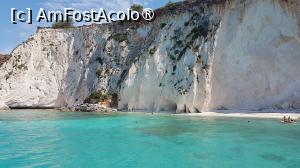 [P34] White Rocks, Kefalonia » foto by vlado2
 - 
<span class="allrVoted glyphicon glyphicon-heart hidden" id="av1519181"></span>
<a class="m-l-10 hidden" id="sv1519181" onclick="voting_Foto_DelVot(,1519181,1121)" role="button">șterge vot <span class="glyphicon glyphicon-remove"></span></a>
<a id="v91519181" class=" c-red"  onclick="voting_Foto_SetVot(1519181)" role="button"><span class="glyphicon glyphicon-heart-empty"></span> <b>LIKE</b> = Votează poza</a> <img class="hidden"  id="f1519181W9" src="/imagini/loader.gif" border="0" /><span class="AjErrMes hidden" id="e1519181ErM"></span>