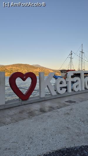 [P02] Kefalonia - pe faleză în Argostoli » foto by ANILU
 - 
<span class="allrVoted glyphicon glyphicon-heart hidden" id="av1545318"></span>
<a class="m-l-10 hidden" id="sv1545318" onclick="voting_Foto_DelVot(,1545318,1121)" role="button">șterge vot <span class="glyphicon glyphicon-remove"></span></a>
<a id="v91545318" class=" c-red"  onclick="voting_Foto_SetVot(1545318)" role="button"><span class="glyphicon glyphicon-heart-empty"></span> <b>LIKE</b> = Votează poza</a> <img class="hidden"  id="f1545318W9" src="/imagini/loader.gif" border="0" /><span class="AjErrMes hidden" id="e1545318ErM"></span>