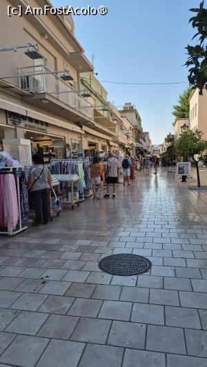 [P20] Argostoli - zona pietonală » foto by ANILU
 - 
<span class="allrVoted glyphicon glyphicon-heart hidden" id="av1545336"></span>
<a class="m-l-10 hidden" id="sv1545336" onclick="voting_Foto_DelVot(,1545336,1121)" role="button">șterge vot <span class="glyphicon glyphicon-remove"></span></a>
<a id="v91545336" class=" c-red"  onclick="voting_Foto_SetVot(1545336)" role="button"><span class="glyphicon glyphicon-heart-empty"></span> <b>LIKE</b> = Votează poza</a> <img class="hidden"  id="f1545336W9" src="/imagini/loader.gif" border="0" /><span class="AjErrMes hidden" id="e1545336ErM"></span>
