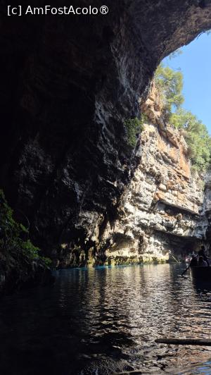 [P31] Grota Melissani » foto by ANILU
 - 
<span class="allrVoted glyphicon glyphicon-heart hidden" id="av1546758"></span>
<a class="m-l-10 hidden" id="sv1546758" onclick="voting_Foto_DelVot(,1546758,1121)" role="button">șterge vot <span class="glyphicon glyphicon-remove"></span></a>
<a id="v91546758" class=" c-red"  onclick="voting_Foto_SetVot(1546758)" role="button"><span class="glyphicon glyphicon-heart-empty"></span> <b>LIKE</b> = Votează poza</a> <img class="hidden"  id="f1546758W9" src="/imagini/loader.gif" border="0" /><span class="AjErrMes hidden" id="e1546758ErM"></span>