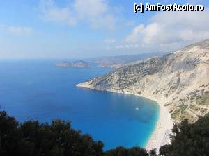 [P37] Myrtos beach 1.  » foto by florianais
 - 
<span class="allrVoted glyphicon glyphicon-heart hidden" id="av356830"></span>
<a class="m-l-10 hidden" id="sv356830" onclick="voting_Foto_DelVot(,356830,1121)" role="button">șterge vot <span class="glyphicon glyphicon-remove"></span></a>
<a id="v9356830" class=" c-red"  onclick="voting_Foto_SetVot(356830)" role="button"><span class="glyphicon glyphicon-heart-empty"></span> <b>LIKE</b> = Votează poza</a> <img class="hidden"  id="f356830W9" src="/imagini/loader.gif" border="0" /><span class="AjErrMes hidden" id="e356830ErM"></span>