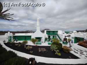 [P61] Casa Fermierilor » foto by crismis
 - 
<span class="allrVoted glyphicon glyphicon-heart hidden" id="av1484376"></span>
<a class="m-l-10 hidden" id="sv1484376" onclick="voting_Foto_DelVot(,1484376,1154)" role="button">șterge vot <span class="glyphicon glyphicon-remove"></span></a>
<a id="v91484376" class=" c-red"  onclick="voting_Foto_SetVot(1484376)" role="button"><span class="glyphicon glyphicon-heart-empty"></span> <b>LIKE</b> = Votează poza</a> <img class="hidden"  id="f1484376W9" src="/imagini/loader.gif" border="0" /><span class="AjErrMes hidden" id="e1484376ErM"></span>
