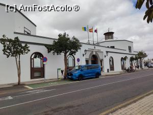 [P95] La pas prin Arrecife; primăria » foto by crismis
 - 
<span class="allrVoted glyphicon glyphicon-heart hidden" id="av1484410"></span>
<a class="m-l-10 hidden" id="sv1484410" onclick="voting_Foto_DelVot(,1484410,1154)" role="button">șterge vot <span class="glyphicon glyphicon-remove"></span></a>
<a id="v91484410" class=" c-red"  onclick="voting_Foto_SetVot(1484410)" role="button"><span class="glyphicon glyphicon-heart-empty"></span> <b>LIKE</b> = Votează poza</a> <img class="hidden"  id="f1484410W9" src="/imagini/loader.gif" border="0" /><span class="AjErrMes hidden" id="e1484410ErM"></span>