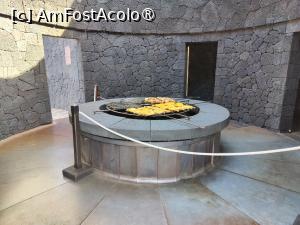 [P33] Parcul Național Timafaya; grătarul de la restaurant » foto by crismis
 - 
<span class="allrVoted glyphicon glyphicon-heart hidden" id="av1484663"></span>
<a class="m-l-10 hidden" id="sv1484663" onclick="voting_Foto_DelVot(,1484663,1154)" role="button">șterge vot <span class="glyphicon glyphicon-remove"></span></a>
<a id="v91484663" class=" c-red"  onclick="voting_Foto_SetVot(1484663)" role="button"><span class="glyphicon glyphicon-heart-empty"></span> <b>LIKE</b> = Votează poza</a> <img class="hidden"  id="f1484663W9" src="/imagini/loader.gif" border="0" /><span class="AjErrMes hidden" id="e1484663ErM"></span>