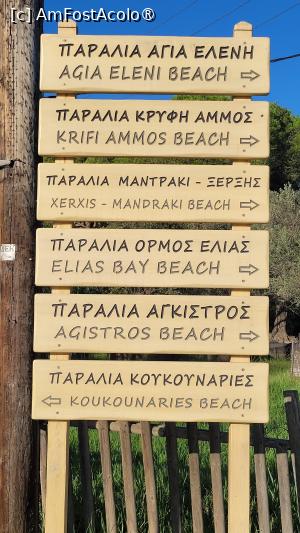 [P14] Indicatoare catre plajele de langa Koukounaries, Skiathos » foto by vlado2
 - 
<span class="allrVoted glyphicon glyphicon-heart hidden" id="av1521984"></span>
<a class="m-l-10 hidden" id="sv1521984" onclick="voting_Foto_DelVot(,1521984,1166)" role="button">șterge vot <span class="glyphicon glyphicon-remove"></span></a>
<a id="v91521984" class=" c-red"  onclick="voting_Foto_SetVot(1521984)" role="button"><span class="glyphicon glyphicon-heart-empty"></span> <b>LIKE</b> = Votează poza</a> <img class="hidden"  id="f1521984W9" src="/imagini/loader.gif" border="0" /><span class="AjErrMes hidden" id="e1521984ErM"></span>