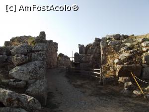 [P05] Intrarea principală în fortăreaţa Tirint » foto by irinad
 - 
<span class="allrVoted glyphicon glyphicon-heart hidden" id="av844330"></span>
<a class="m-l-10 hidden" id="sv844330" onclick="voting_Foto_DelVot(,844330,1167)" role="button">șterge vot <span class="glyphicon glyphicon-remove"></span></a>
<a id="v9844330" class=" c-red"  onclick="voting_Foto_SetVot(844330)" role="button"><span class="glyphicon glyphicon-heart-empty"></span> <b>LIKE</b> = Votează poza</a> <img class="hidden"  id="f844330W9" src="/imagini/loader.gif" border="0" /><span class="AjErrMes hidden" id="e844330ErM"></span>