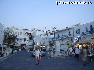 [P30] Mykonos town: se vede in prim-plan bustul eroinei Manto Mavrogenou, iar in plan indepartat celebra moara de vant » foto by zuftim
 - 
<span class="allrVoted glyphicon glyphicon-heart hidden" id="av534330"></span>
<a class="m-l-10 hidden" id="sv534330" onclick="voting_Foto_DelVot(,534330,1176)" role="button">șterge vot <span class="glyphicon glyphicon-remove"></span></a>
<a id="v9534330" class=" c-red"  onclick="voting_Foto_SetVot(534330)" role="button"><span class="glyphicon glyphicon-heart-empty"></span> <b>LIKE</b> = Votează poza</a> <img class="hidden"  id="f534330W9" src="/imagini/loader.gif" border="0" /><span class="AjErrMes hidden" id="e534330ErM"></span>