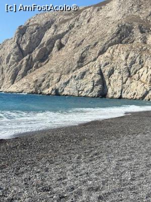 [P01] Kamari Beach » foto by andreeavro
 - 
<span class="allrVoted glyphicon glyphicon-heart hidden" id="av1487805"></span>
<a class="m-l-10 hidden" id="sv1487805" onclick="voting_Foto_DelVot(,1487805,1177)" role="button">șterge vot <span class="glyphicon glyphicon-remove"></span></a>
<a id="v91487805" class=" c-red"  onclick="voting_Foto_SetVot(1487805)" role="button"><span class="glyphicon glyphicon-heart-empty"></span> <b>LIKE</b> = Votează poza</a> <img class="hidden"  id="f1487805W9" src="/imagini/loader.gif" border="0" /><span class="AjErrMes hidden" id="e1487805ErM"></span>